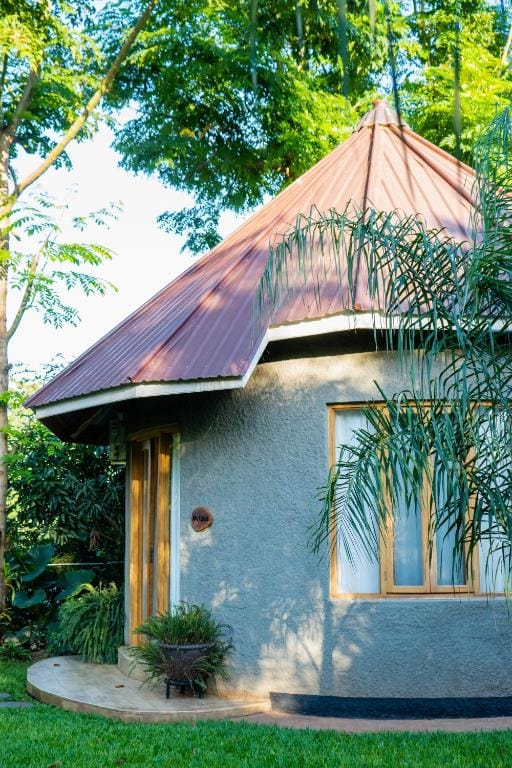lodge tulivu kilimnjaro retreat