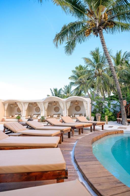 mala boutique hotel bwejuu lig bedjes zwembad